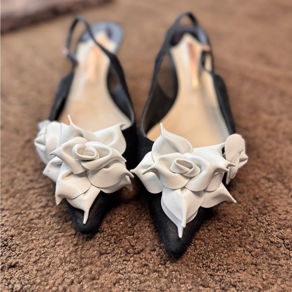 Sophia Webster Black and White Floral Heels - Picture 2 of 6